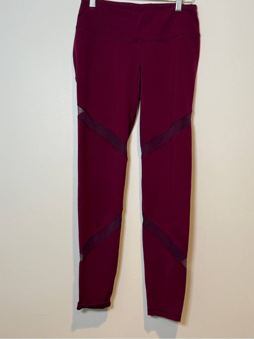Old Navy Burgundy Mesh-Panel Leggings